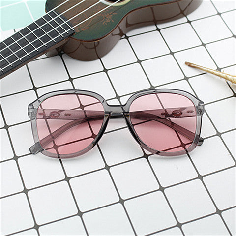 Damen Modische XXL-Sonnenbrille mit robustem Rahmen Karnz