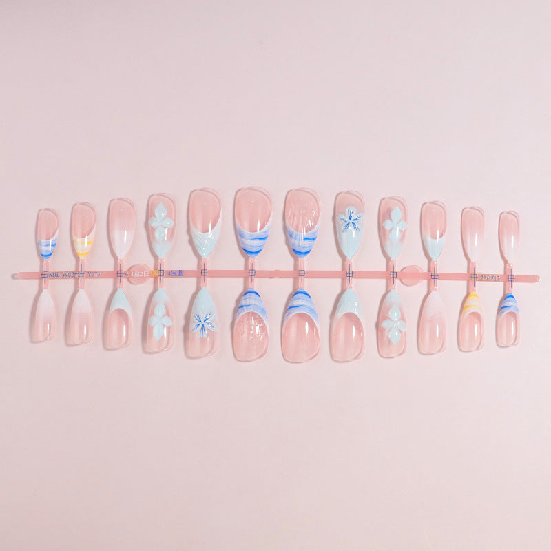 Premium Press-On Nail Set mit dekorativen Akzenten Karnz