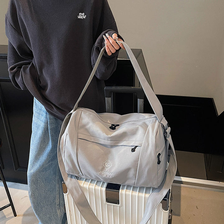 Stylische leichte Duffel Karnz