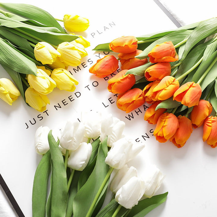 Realistische dekorative Tulpenstrauß