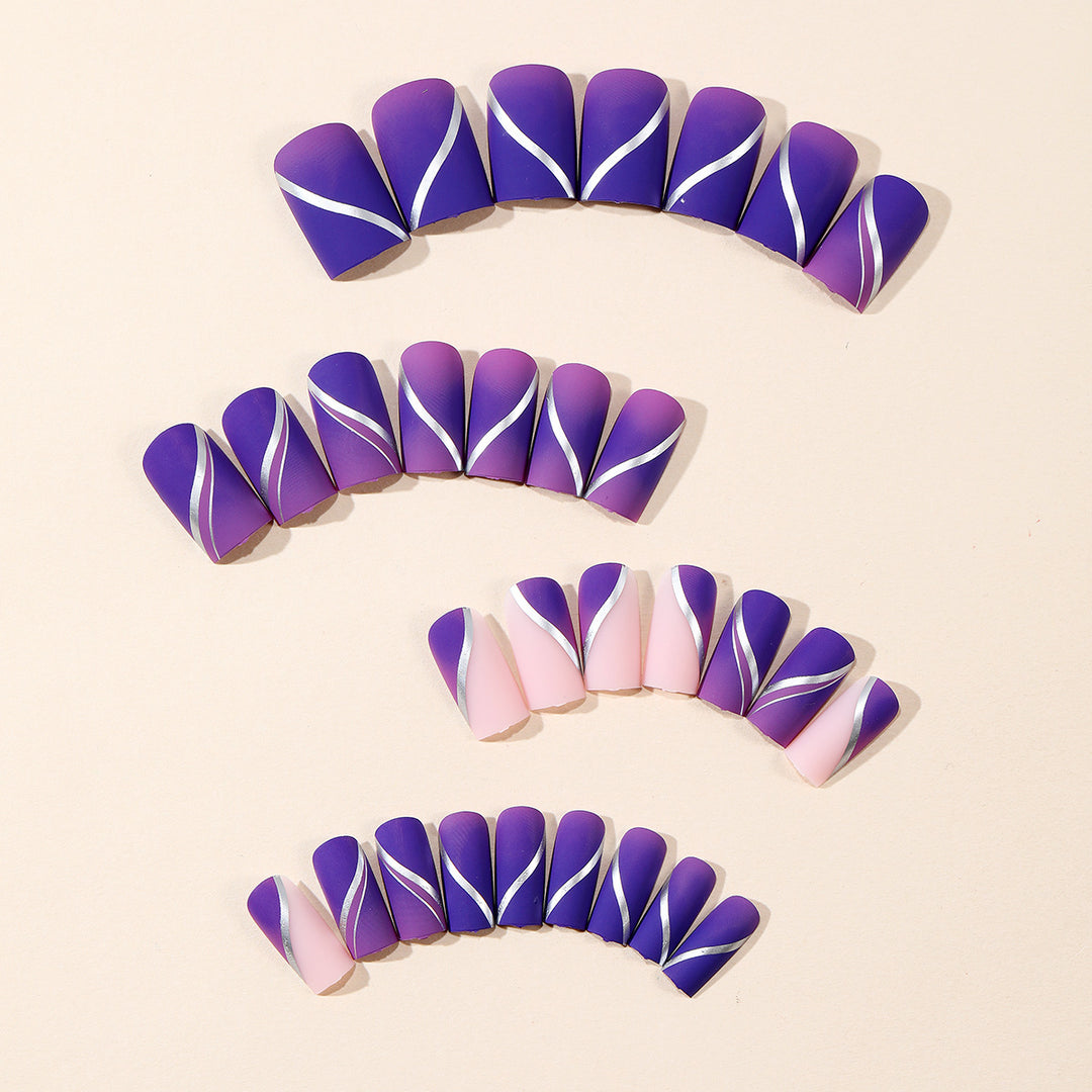 Stylische Matte-Finish-Nagelkunstverlängerungen Karnz