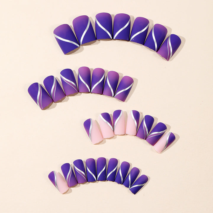 Stylische Matte-Finish-Nagelkunstverlängerungen Karnz