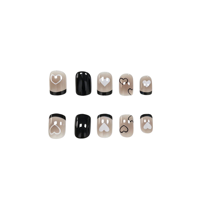 Kreative Herzmuster-Nail Art Verbesserungen Karnz