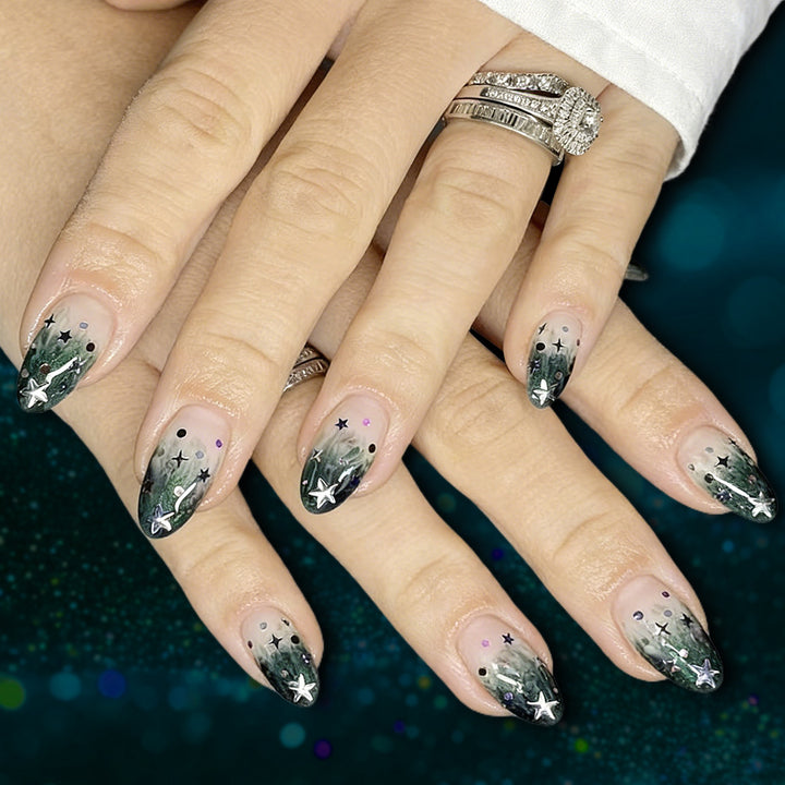 Künstlerisches Gel-Nageldesign Karnz