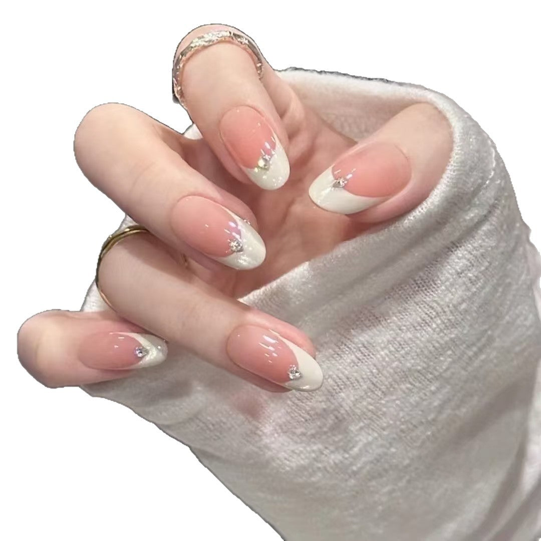 Elegantly Designed Faux French Tip Nagelkit