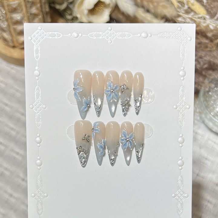 Elegante Stiletto Floral Press-On Nail Set Karnz