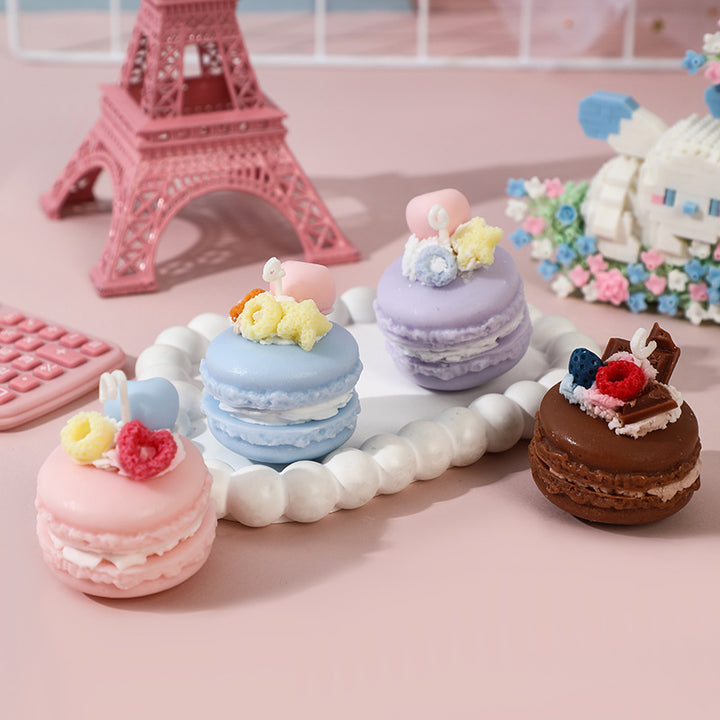Mini Macaron Skulpturale Duftkerze mit Sahnehaube