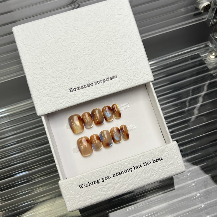 Stylisches Romantisches Press-On-Nagelset