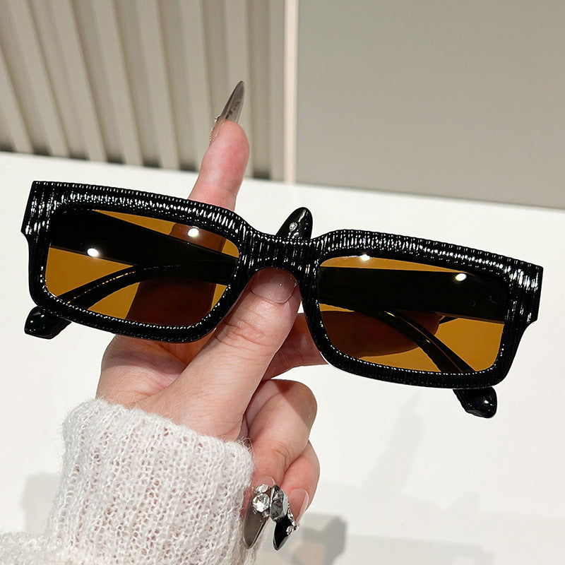 Damen stylische Sonnenbrille mit strukturiertem Rahmen Karnz