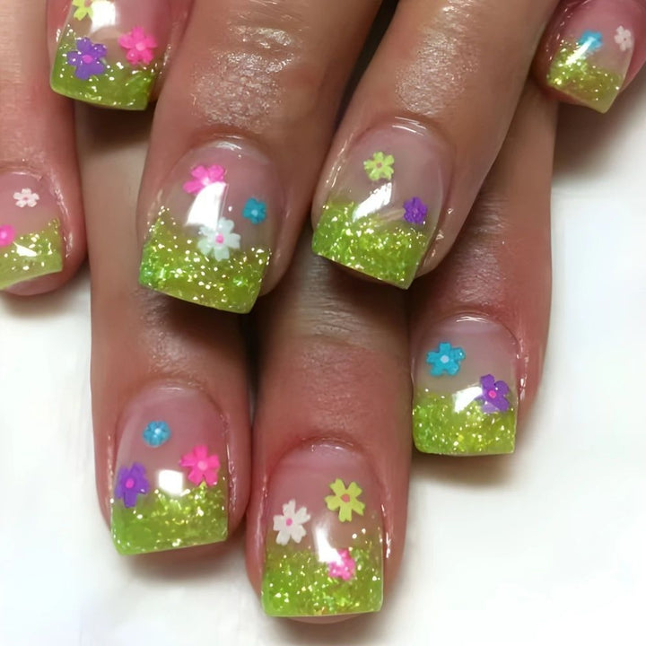 Dekorative französische Spitze Nagelkunstverzierungen Karnz