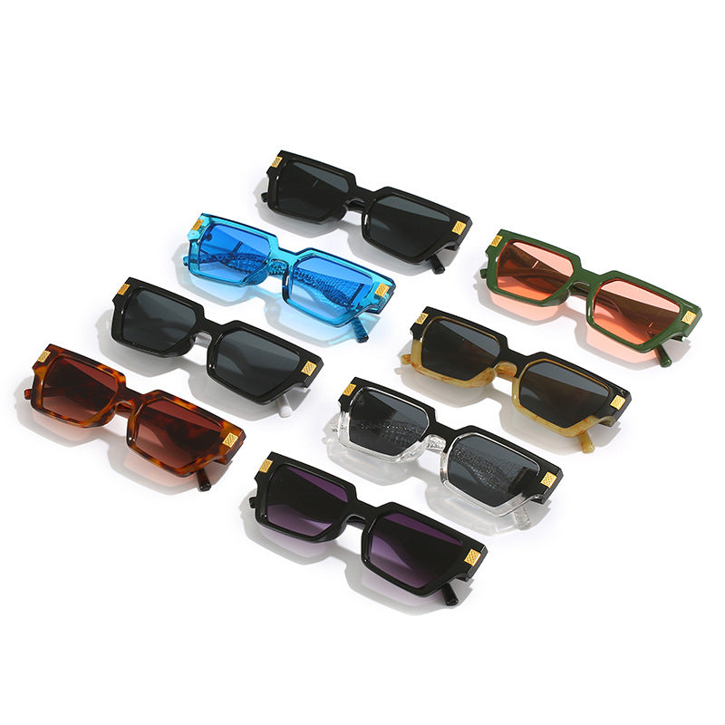 Damen modische Sonnenbrille mit einzigartigem geometrischen Rahmen und luxuriösen Details Karnz