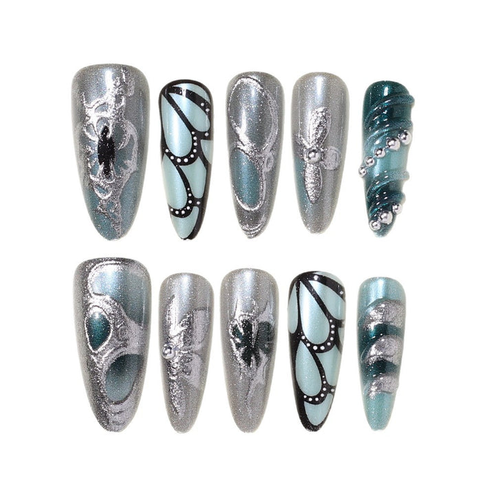Künstlerische Nagelkunst Karnz