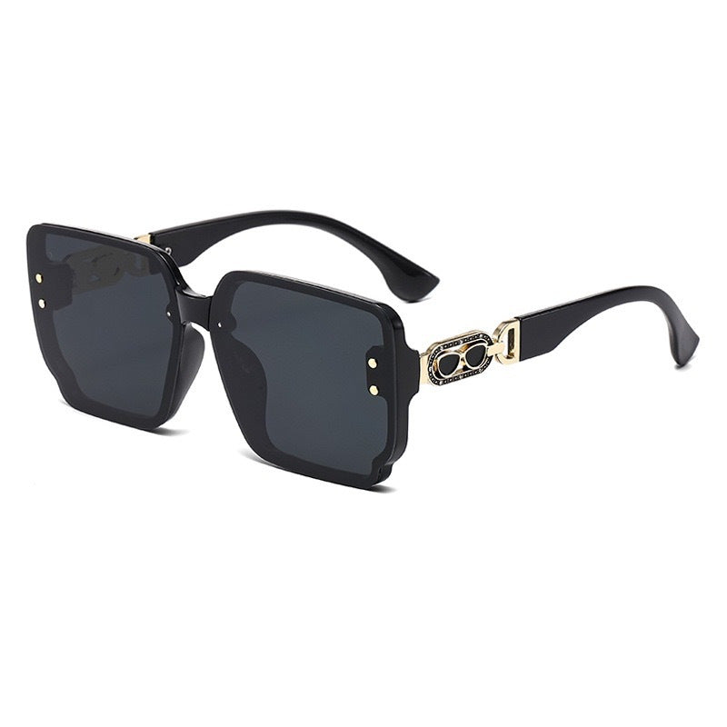 Damen oversized Sonnenbrille mit eleganten goldenen Details Karnz