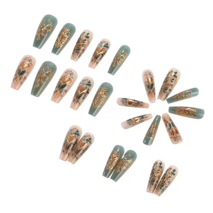 Kunstnagel-Set mit eleganter floralem 3D-Verzierung Karnz