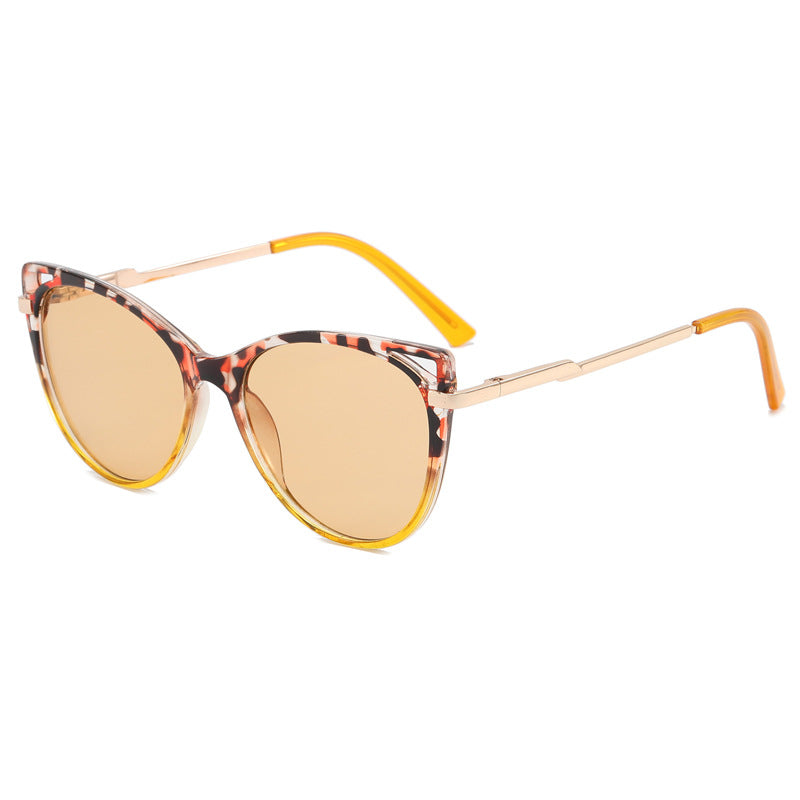 Damen trendige Katzenaugen Sonnenbrille mit verspiegelten Gläsern Karnz