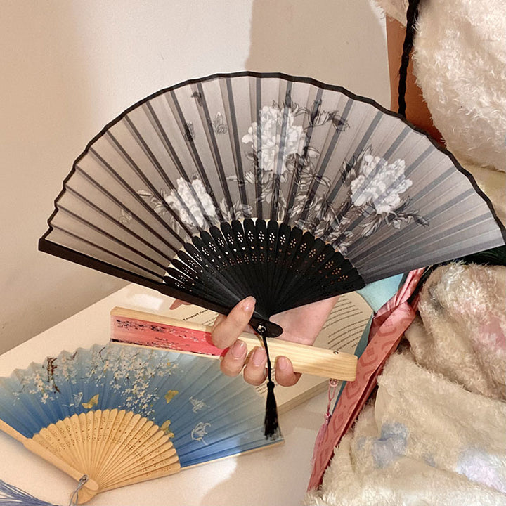 Handgefertigter Fächer mit Elegantem Blütenmuster Karnz