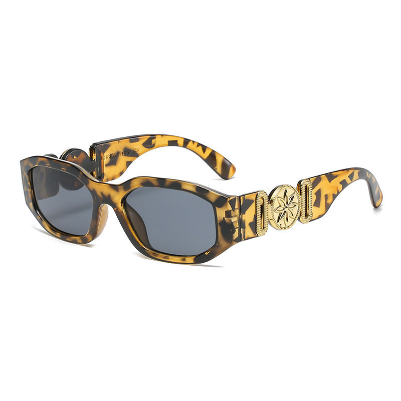 Damen Trendige und stilvolle Sonnenbrille mit luxuriösen Details Karnz