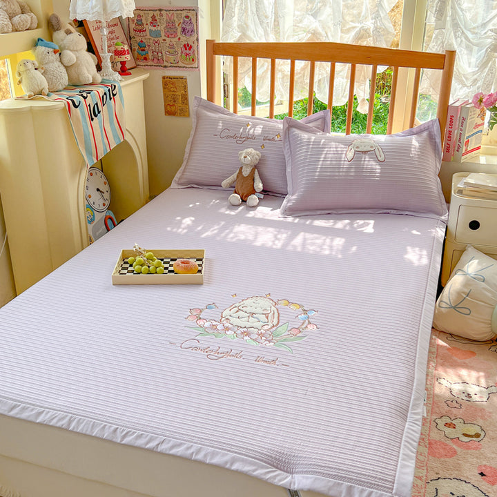 Wendbare Kinder-Steppdecke mit bestickten Kükenmotiven