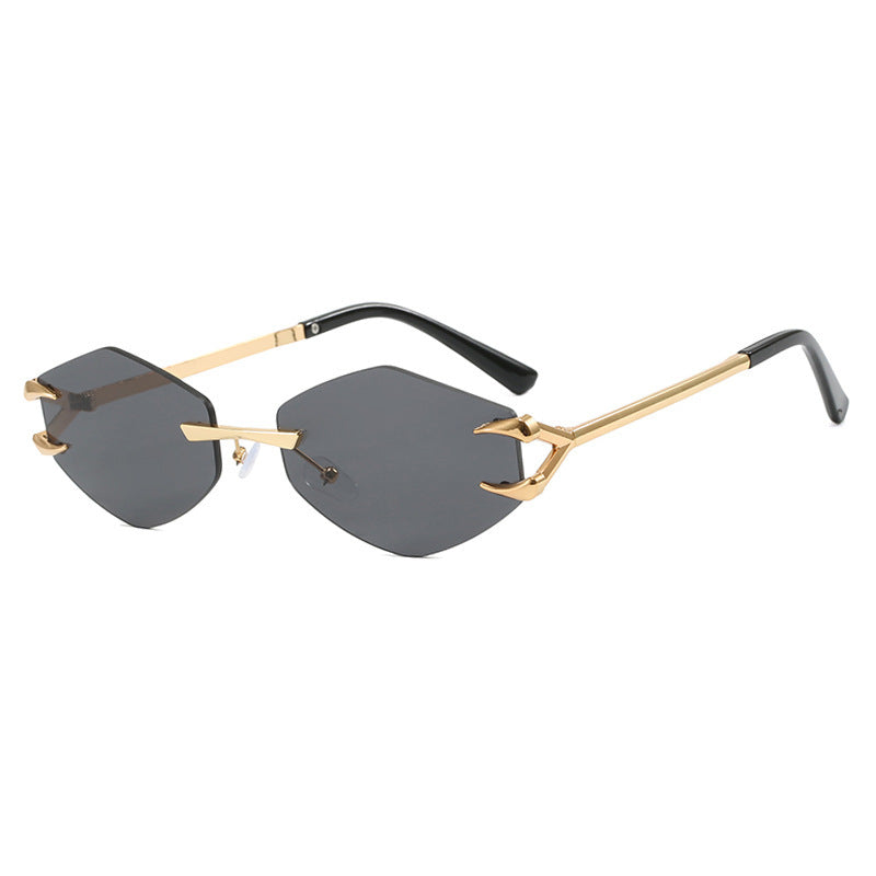 Damen geometrische Designer-Sonnenbrille mit herausragendem Metallrahmen Karnz