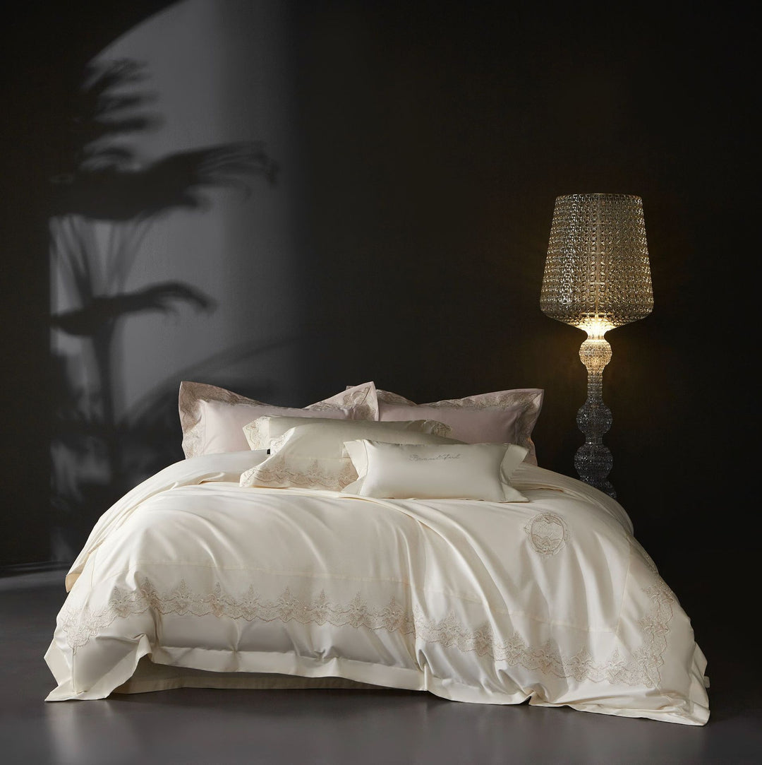 Luxuriöses Satin-Feel Besticktes Spitzenbesatz Bettwäsche Duvet Decken Set