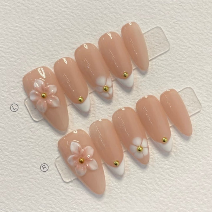 Floral Art Press-On Nageldesign Karnz