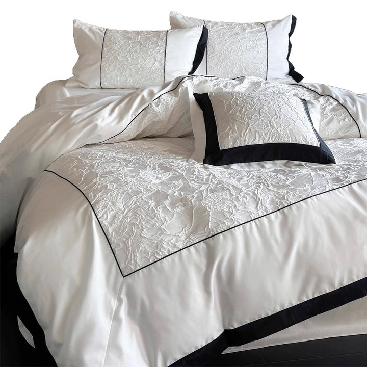 Strukturierte Floral Matelassé Bettbezug-Set mit kontrastierendem Paspelrand und Euro Kissenbezügen
