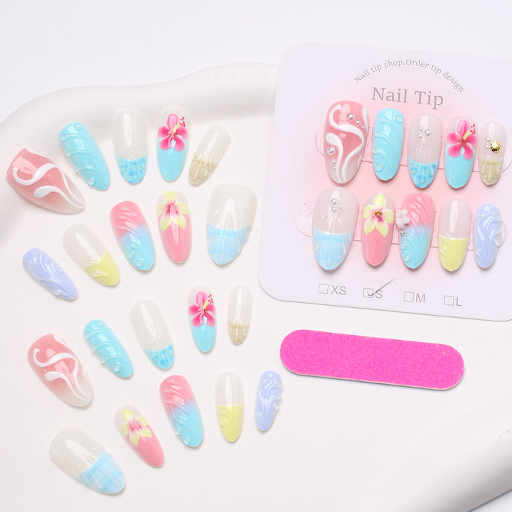 Künstlerischer Nagelspitzen Karnz
