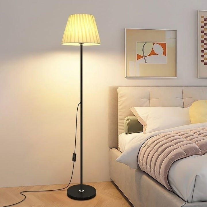 Elegante Minimalistische Stehlampe
