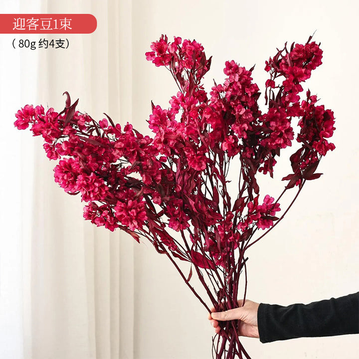 Aufwendige dekorative Blumenarrangements