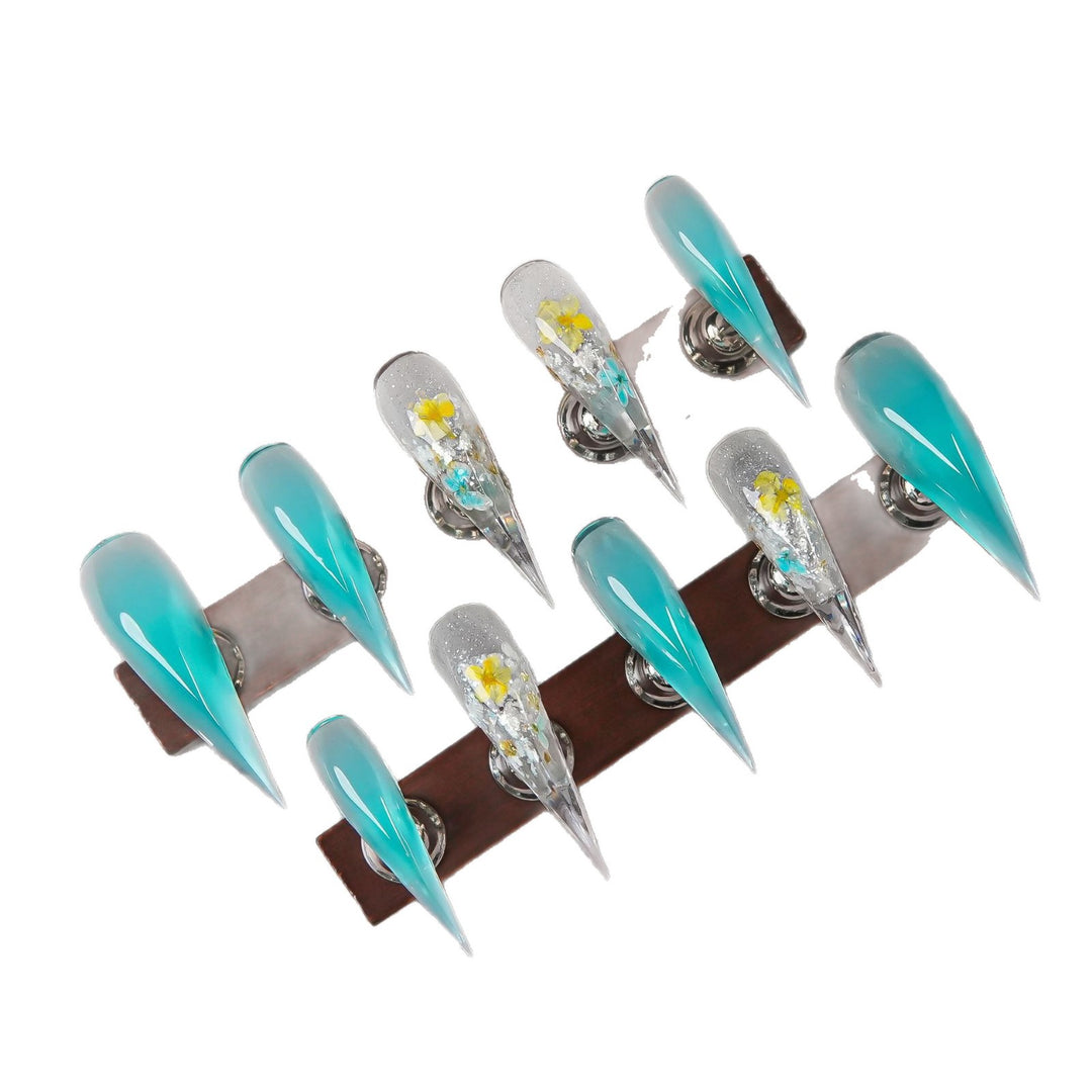 Stiletto-förmige Press-On Nagelset mit glänzendem Finish