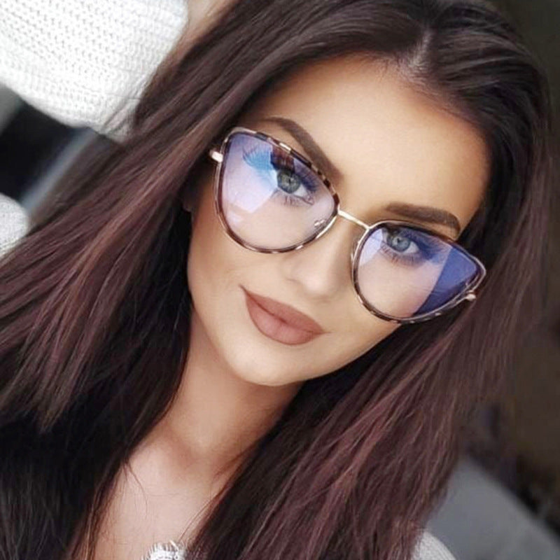 Damen extravagant geformte Brille Karnz