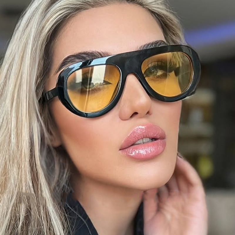 Damen modische oversized Sonnenbrille mit schützendem UV-Filter Karnz
