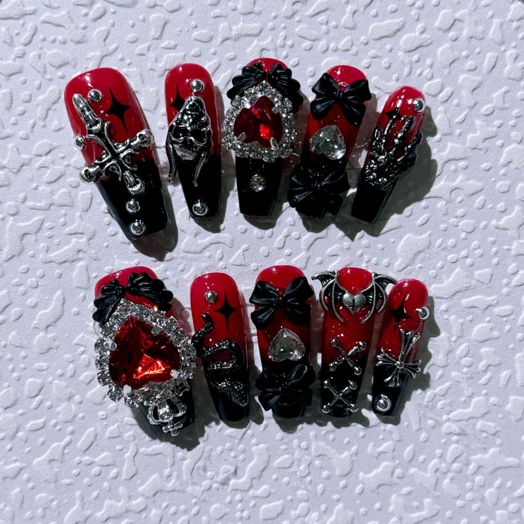Gothic-inspirierte aufwendige Nagelkunstset