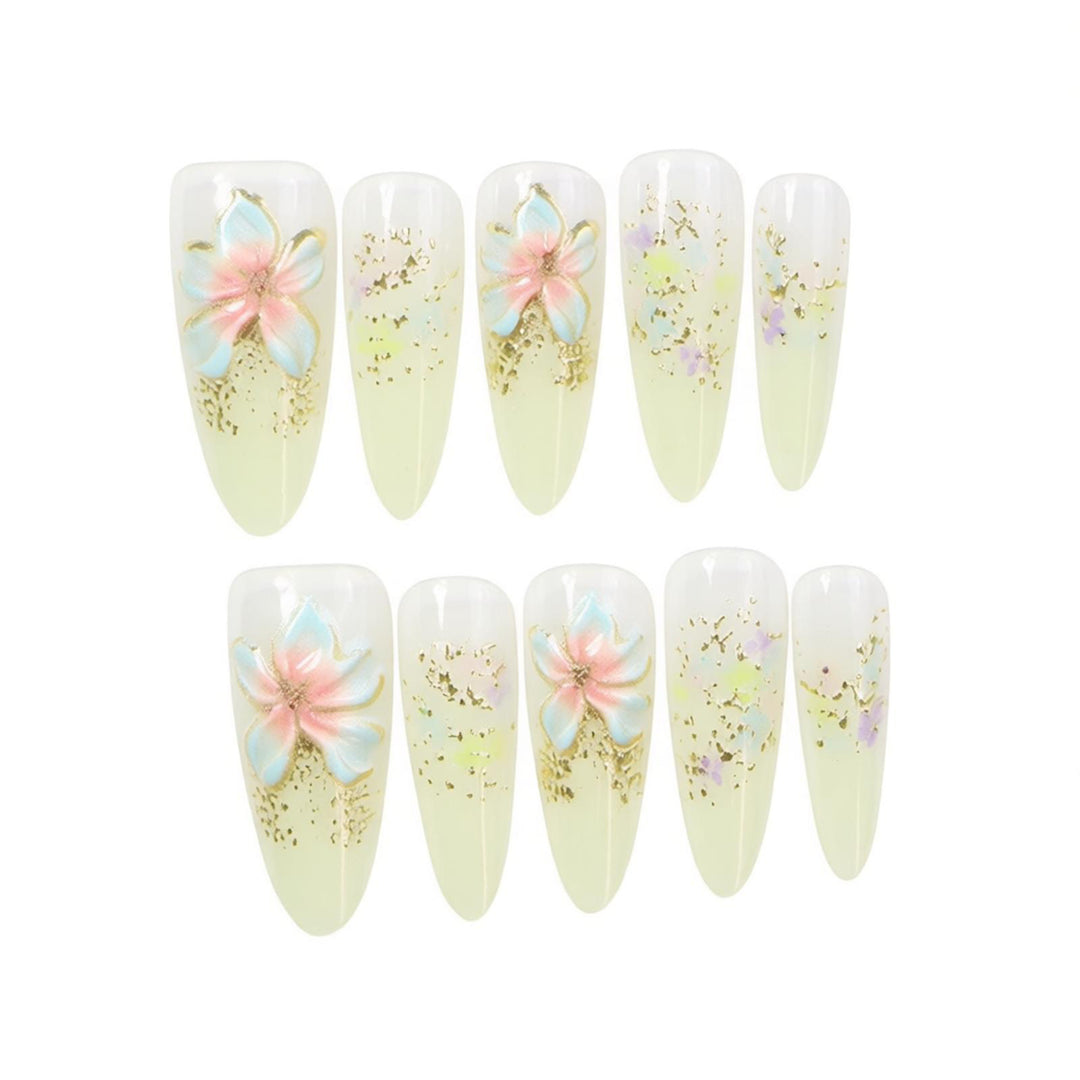 Florales Design Nagelkunst Karnz