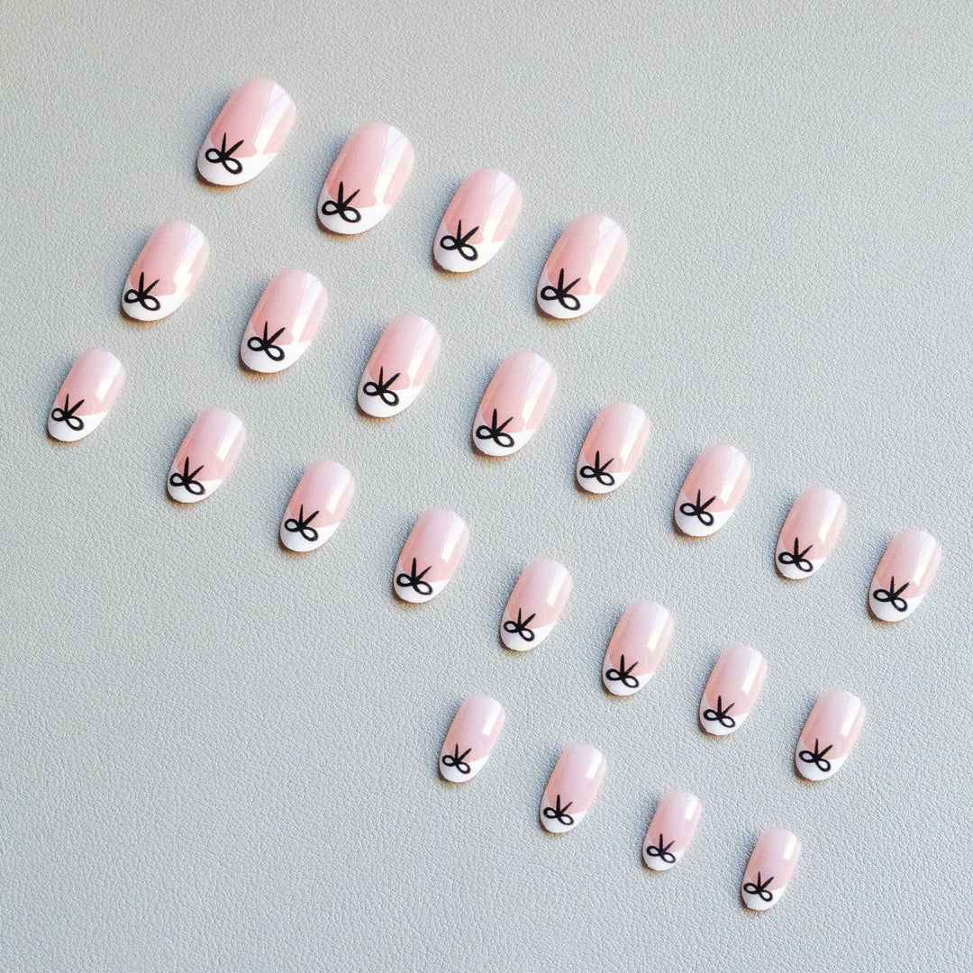 Elegantes Bogenakzent-Nagelkunst-Kit