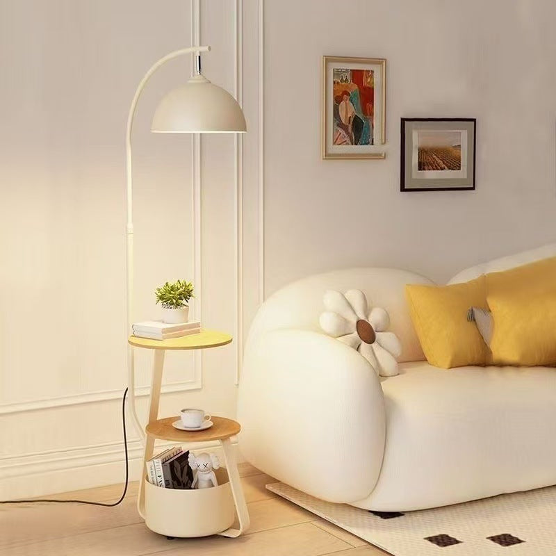 Moderne Bogen-Stehlampe mit integriertem Beistelltisch