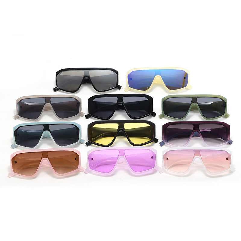 Damen Modische Oversized-Sonnenbrille im futuristischen Design Karnz