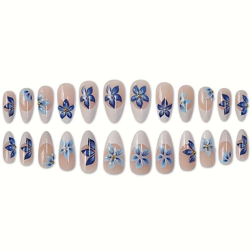 Elegante Blumige Acryl-Nagelverstärkungen Karnz