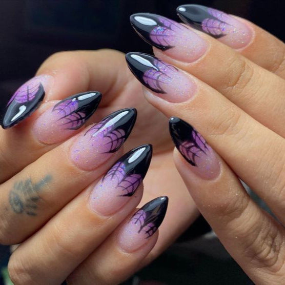 Künstlerisches Press-On Nagel-Set mit lavendelfarbenem Ombre-Design Karnz