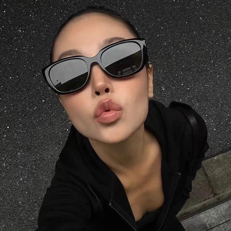 Damen Sonnenbrille im modernen, stilvollen Design Karnz