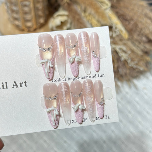 Elegantes thematisches Press-On Nagelkunst-Set