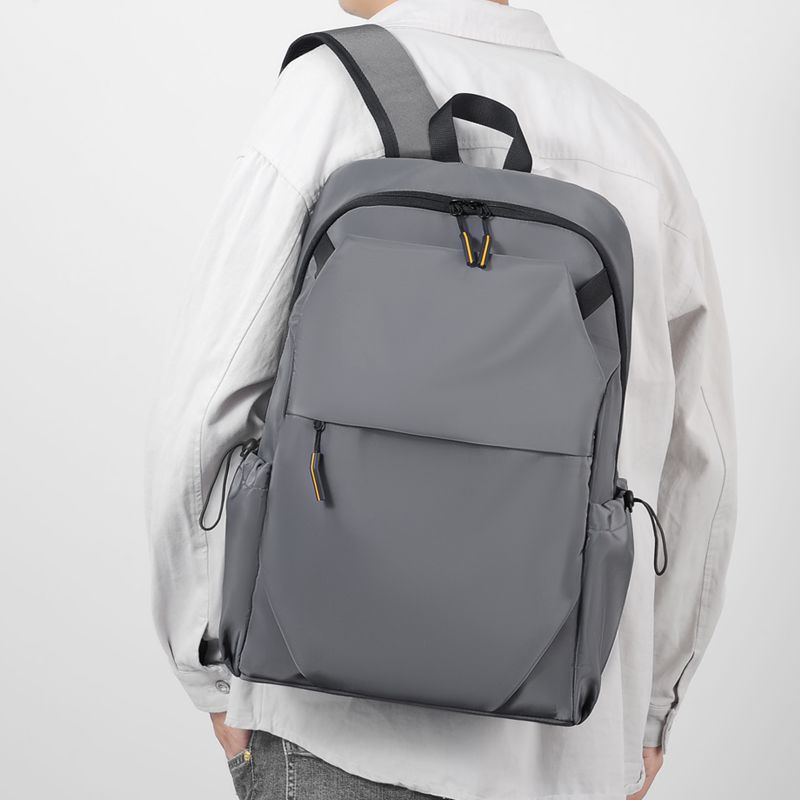 Urbaner Rucksack mit Praktischen und Ergonomischen Fächern Karnz