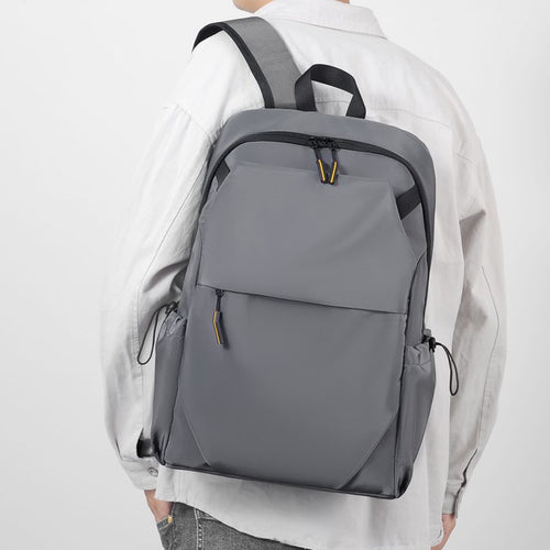 Urbaner Rucksack mit Praktischen und Ergonomischen Fächern Karnz