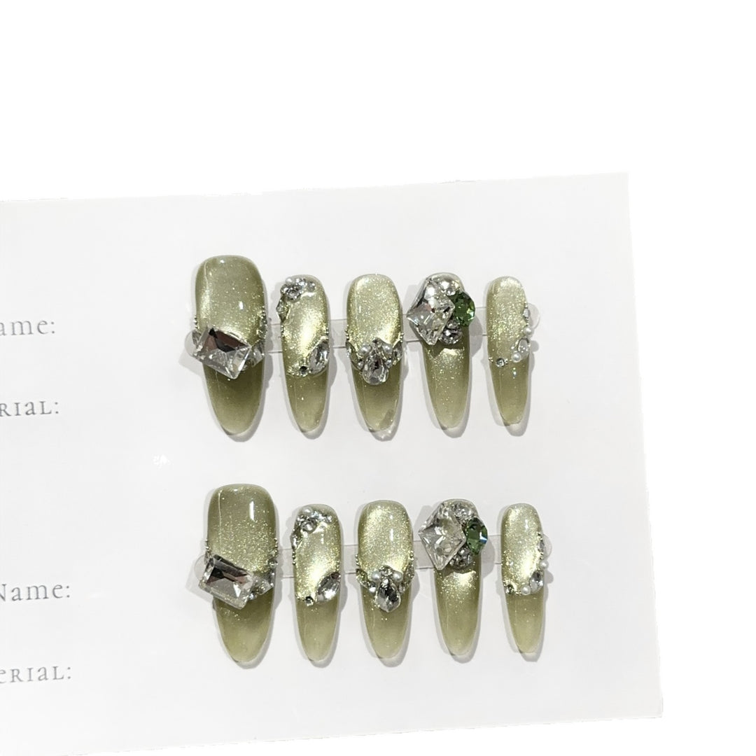 Glamouröse Kristall-akzentuierte Press-On Nagelset