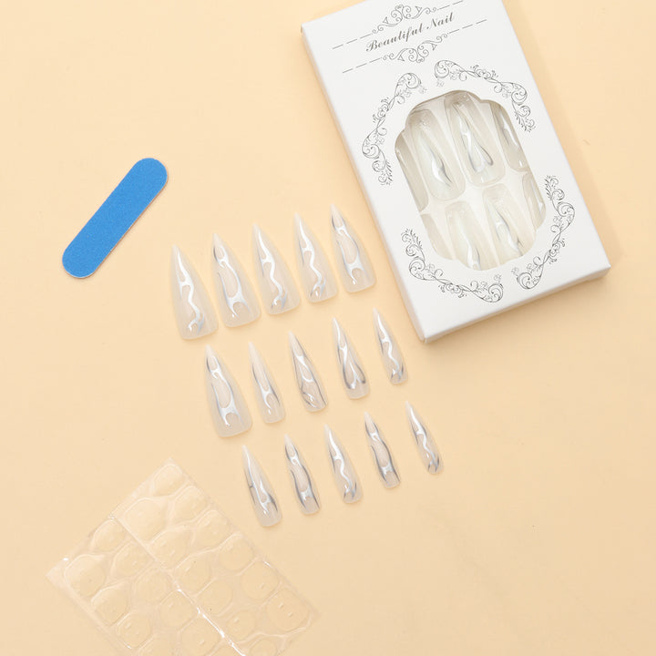 Künstlerisches Stiletto-Nageldesign Karnz