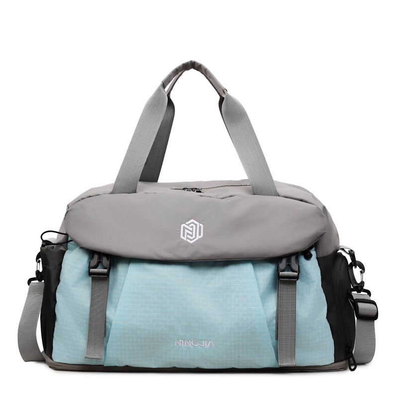 Vielseitige Reisetasche mit erweiterbarem Stauraum