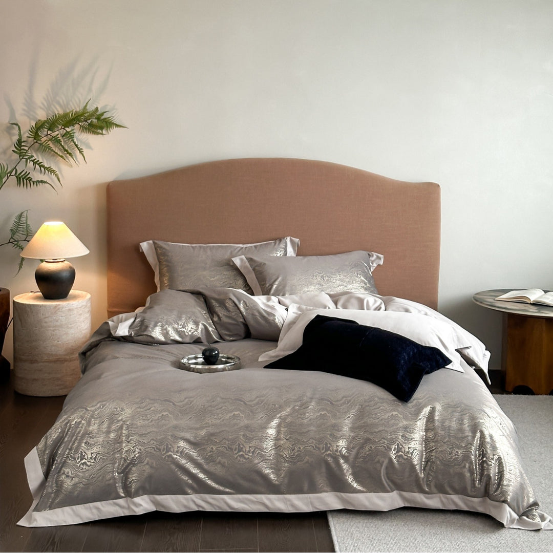 Elegantes Wendbares Bettbezug- und Kissenbezug-Set mit Jacquard-Blütenpanel und feiner Steppkante