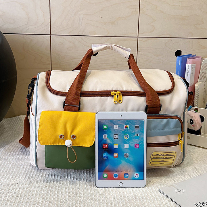 Geräumige Reisetasche mit mehreren Taschen Karnz