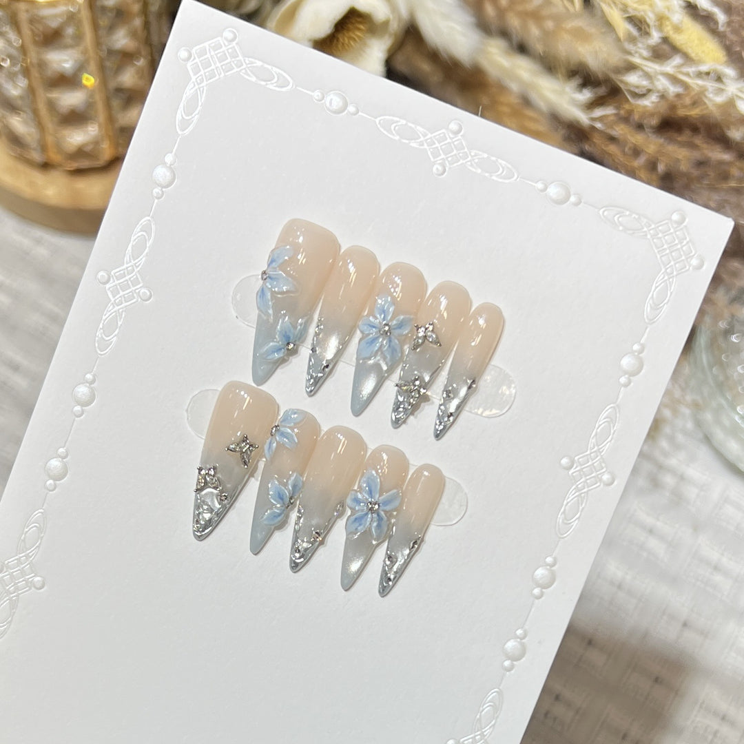 Elegante Stiletto Floral Press-On Nail Set Karnz