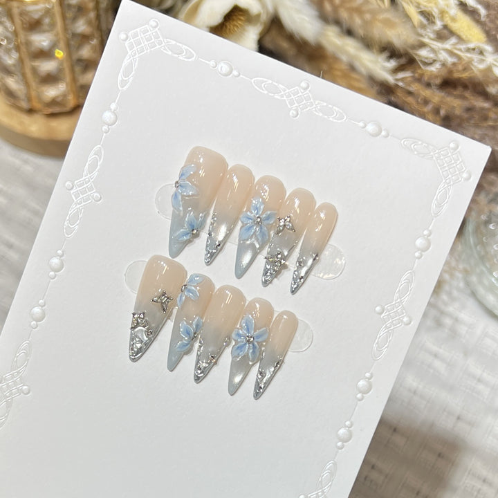 Elegante Stiletto Floral Press-On Nail Set Karnz